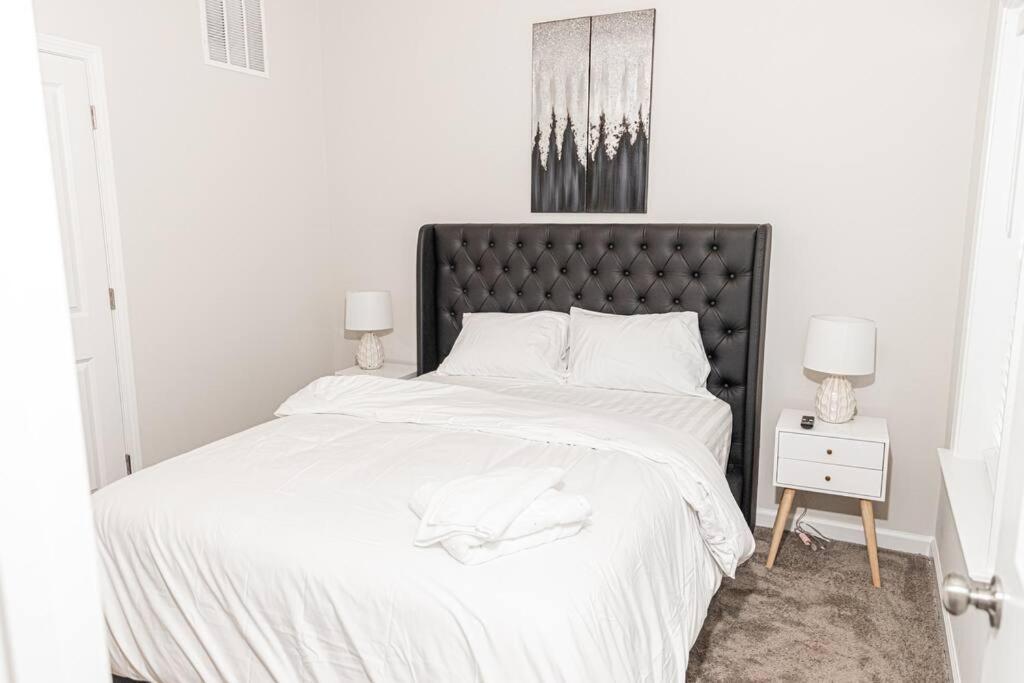 New Spacious 3 Bedroom Suite Garage Parking Free Wi-Fi Office Space And Patio View Duluth Exteriör bild